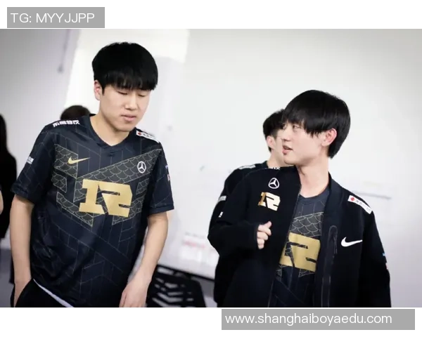 LNG战队在世界大师赛中以57分稳居积分榜首位展现强劲实力