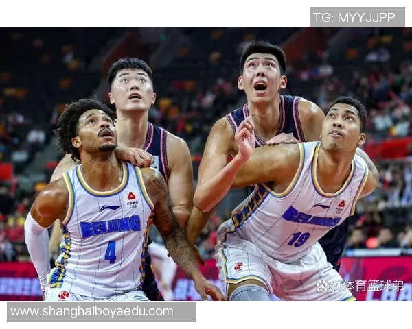 广州篮球队整体表现分析：压制对手与失误之间的平衡探讨